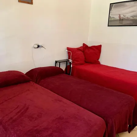 Free Parking, Close To The Train Station And The Duomo דירה