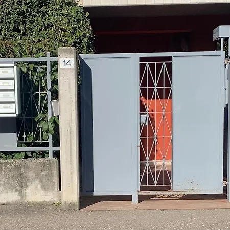 Free Parking, Close To The Train Station And The Duomo * פארמה